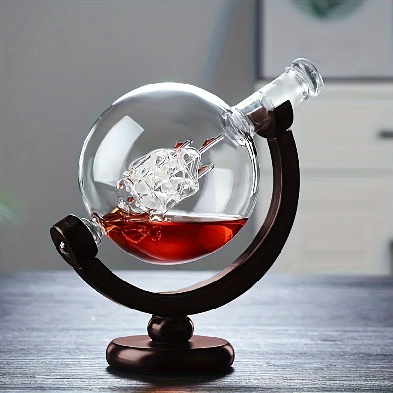 Globe Shaped Whiskey Decanter  - Whiskey Stone Set recension och pris