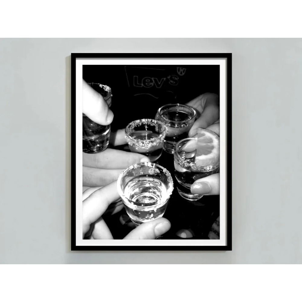 Black and white bar champagne  - Whisky Beer And Wine recension och pris